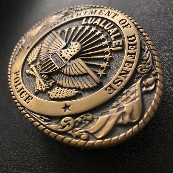 Vintage Police Belt Buckle USA New oval gold black - Picture 6 of 7